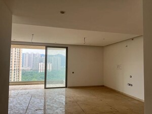Room in 4 BHK Apartment at One Hiranandani Park, Ghodbunder Road – for Rent