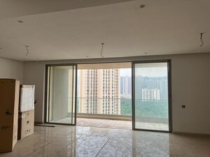 Room in 4 BHK Apartment at One Hiranandani Park, Ghodbunder Road – for Rent