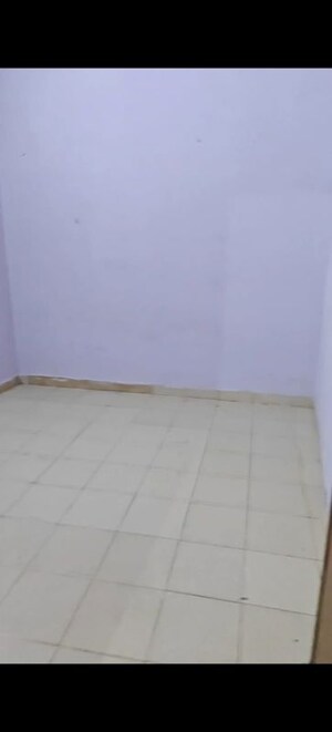 Room in 1.5 BHK Builder Floor at Devli – for Rent