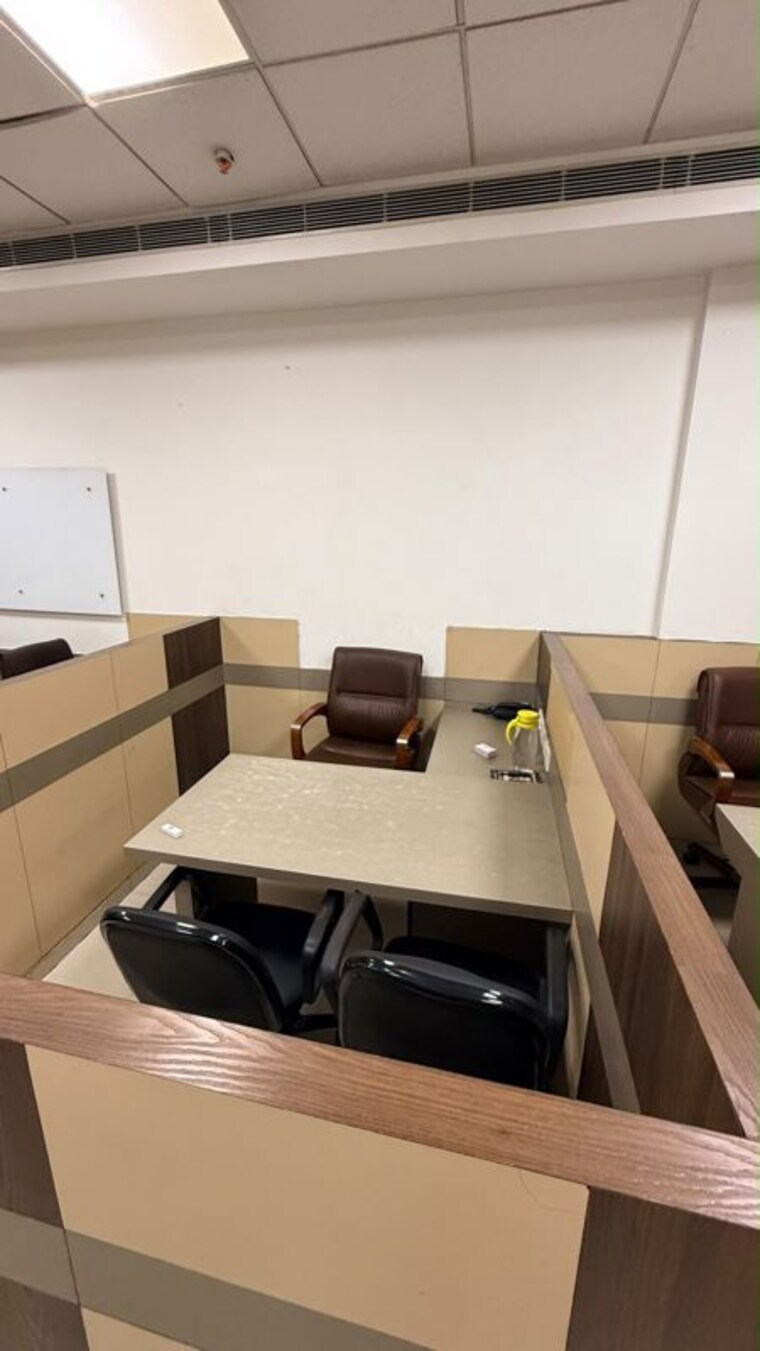 Team Area, sector 49 Commercial Office Space 1350 Sq.Ft. In Sector 49 Gurgaon 10735275