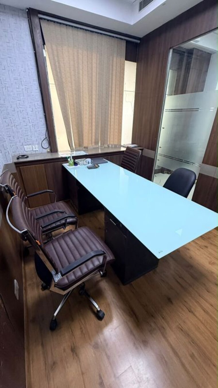 Team Area, sector 49 Commercial Office Space 1350 Sq.Ft. In Sector 49 Gurgaon 10735275