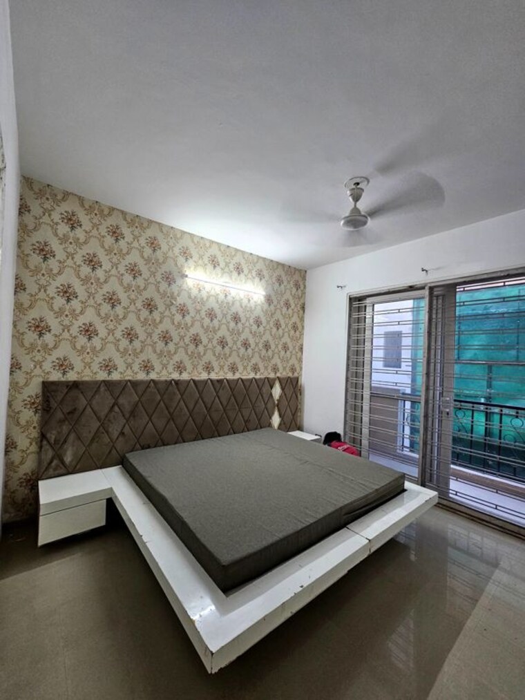 Bedroom, emaar-mgf-emerald-hills 1 RK 1600 Sq.Ft. Apartment In Sector 65 Gurgaon 10733122