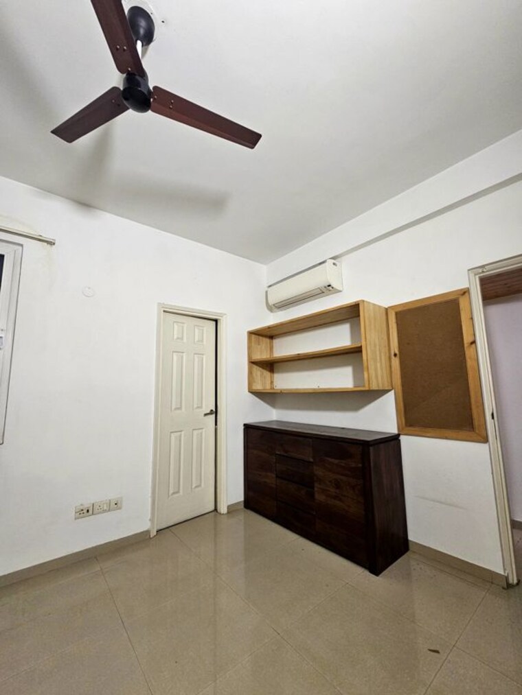 Kitchen, emaar-mgf-emerald-hills 3 Bedroom 1800 Sq.Ft. Apartment In Sector 65 Gurgaon 10735299
