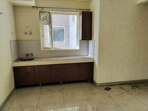 Room in 2 BHK Apartment at Tulip Lemon, Sector 69 – for Rent