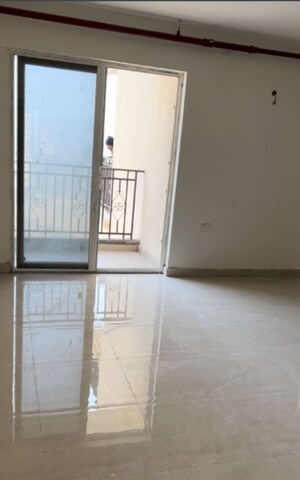 3 BHK Apartment For Rent in Signature Global Golf Greens, Sector 79
