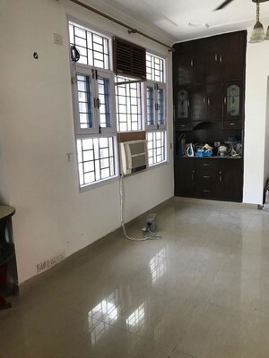 2 BHK Apartment For Rent in Pyramid Fusion Homes, Sector 70a