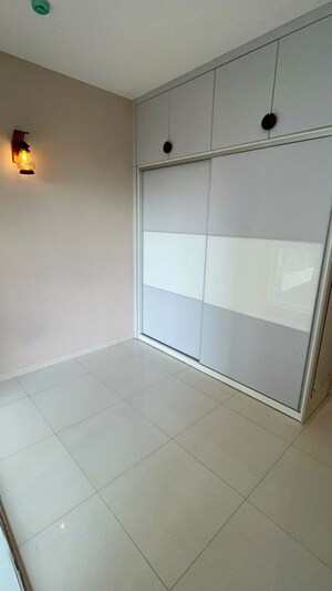 Room in 3 BHK Apartment at Godrej Ananda, Bagaluru – for Rent