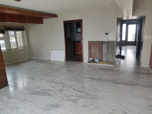 Room in 2 BHK Apartment at Cosmos Majestic, Prabhadevi – for Sale