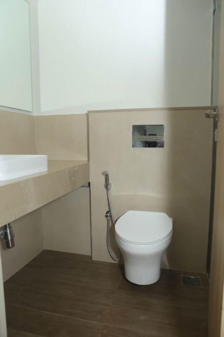 Bathroom, piramal-aranya 2 Bedroom 670 Sq.Ft. Apartment In Byculla Mumbai 10735338