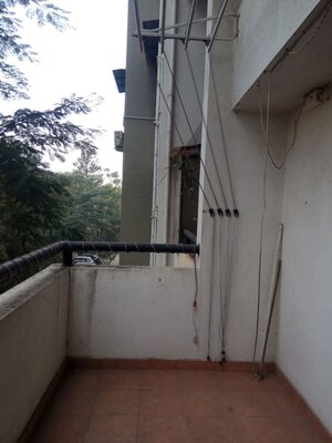 Balcony in 1 BHK Apartment at Mayur Colony – for Rent