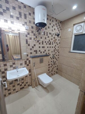Team Area in 2 BHK Builder Floor at Sector 30 – for Rent