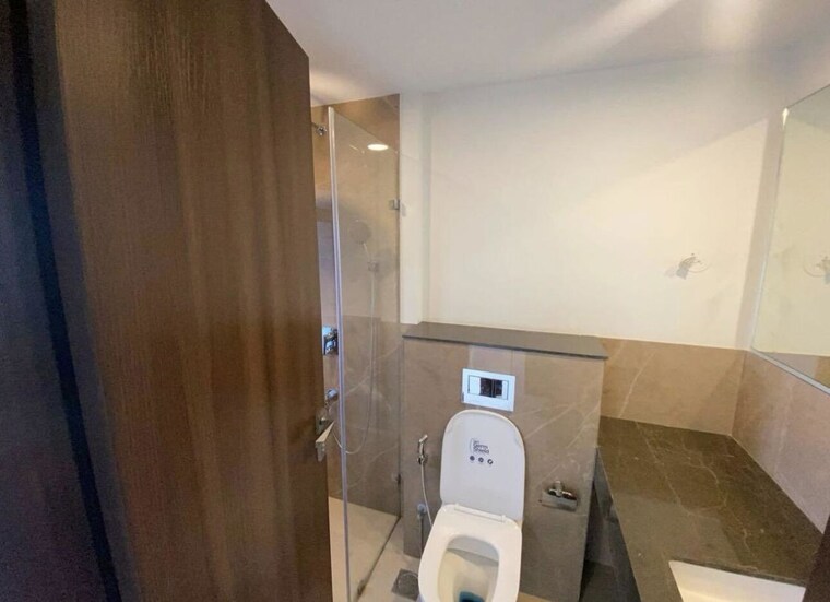 Bathroom, piramal-aranya 2 Bedroom 690 Sq.Ft. Apartment In Byculla Mumbai 10735364