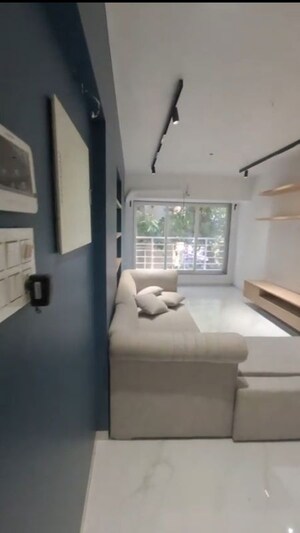 Furnished Amenities in 2 BHK Apartment at Laxmi Palace Vile Parle, Vile Parle East – for Rent