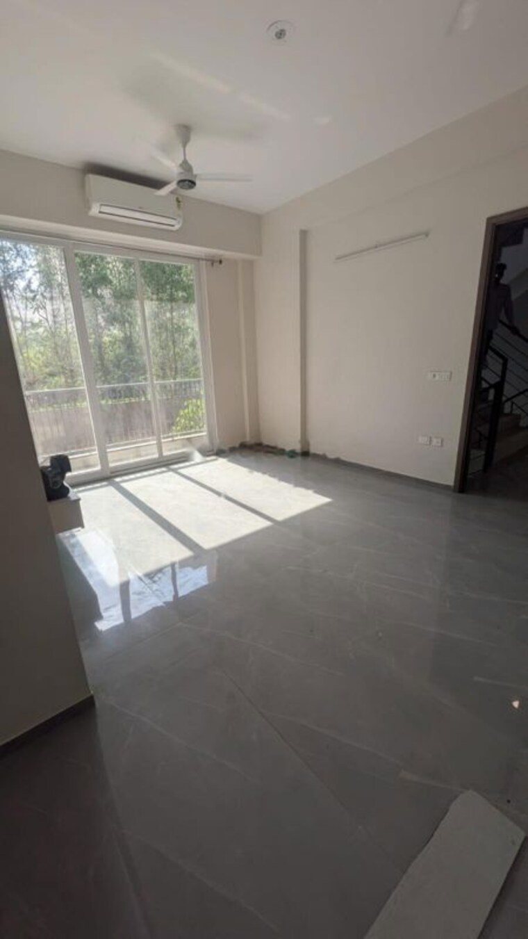 Room, m3m-antalya-hills 2.5 Bedroom 1500 Sq.Ft. Apartment In Sector 79 Gurgaon 10735385