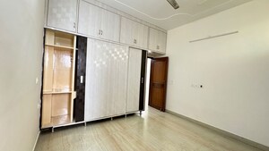 Room in 2 BHK Builder Floor at Sector 47 – for Rent