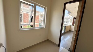 Room in 2 BHK Builder Floor at Sector 47 – for Rent