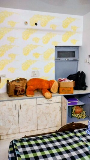 Room in 1 RK Apartment at Dwarka Sector 16 – for Rent
