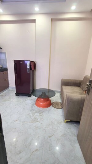 Living Room in 1 BHK Builder Floor at Sector 42 – for Rent