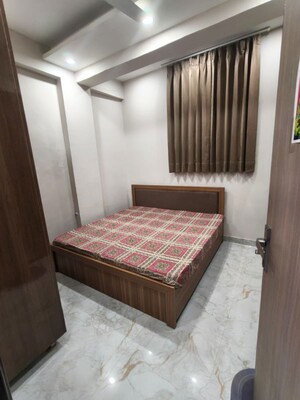 Bedroom in 1 BHK Builder Floor at Sector 42 – for Rent