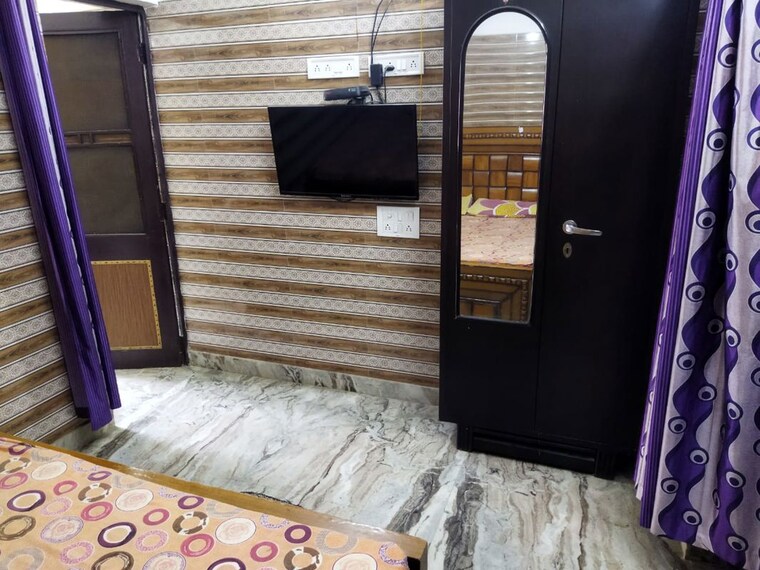 Bedroom, dwarka sector 16 1 RK 250 Sq.Ft. Apartment In Dwarka Sector 16 Delhi 10735455