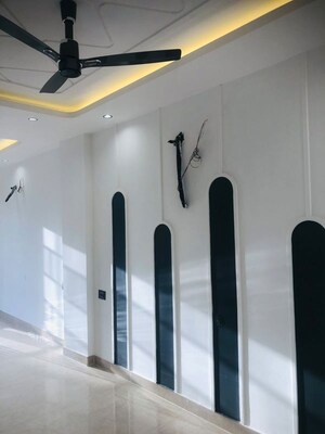 Team Area in 4 BHK Builder Floor at Parklands, Sector 85 – for Sale