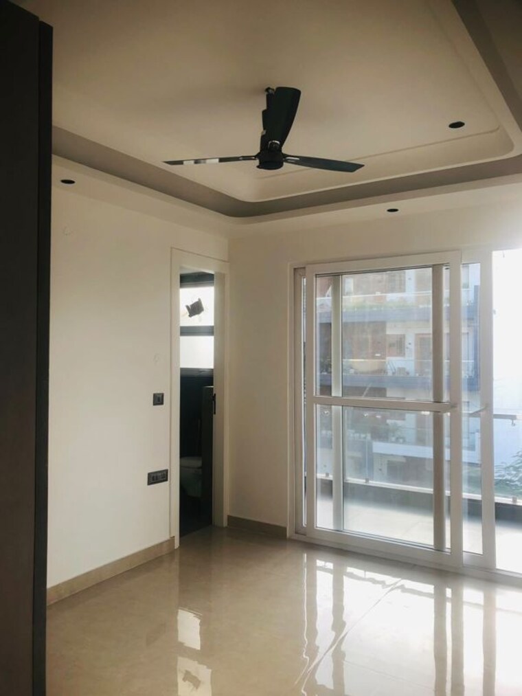 Room, parklands 4 Bedroom 250 Sq.Ft. Builder Floor In Sector 85 Faridabad 10735453