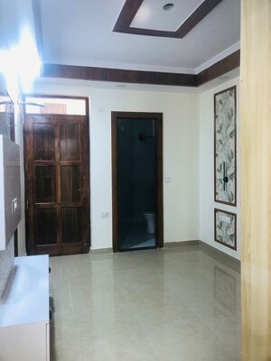 Room in 4 BHK Builder Floor at Parklands, Sector 85 – for Sale
