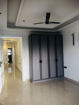 Building Lobby in 4 BHK Builder Floor at Parklands, Sector 85 – for Sale