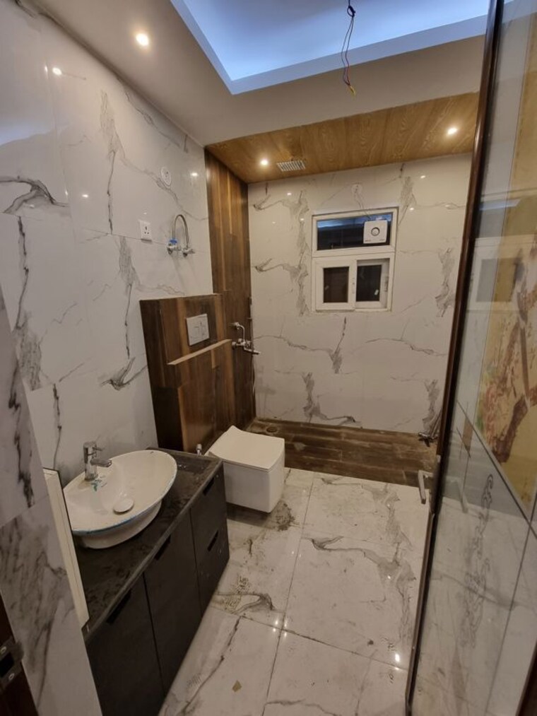 Team Area, parklands 4 Bedroom 250 Sq.Ft. Builder Floor In Sector 85 Faridabad 10735467