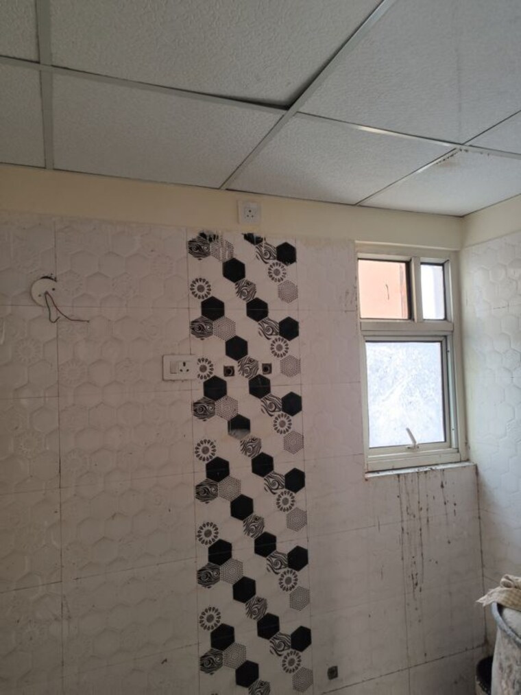 Bathroom, eureka-diya-green-city 2 Bedroom 968 Sq.Ft. Apartment In Raj Nagar Extension Ghaziabad 10485776