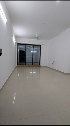 2.5 BHK Apartment For Rent in Rustomjee Elanza