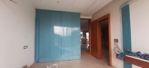 Room in 4 BHK Builder Floor at Sector 16 – for Rent
