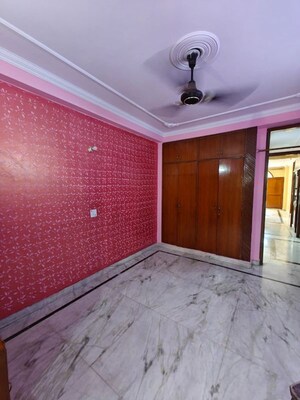 Room in 3 BHK Builder Floor at Malviya Nagar – for Rent