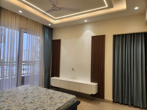 Room in 3 BHK Apartment at Maya Green Lotus Utsav, International Airport Road – for Rent