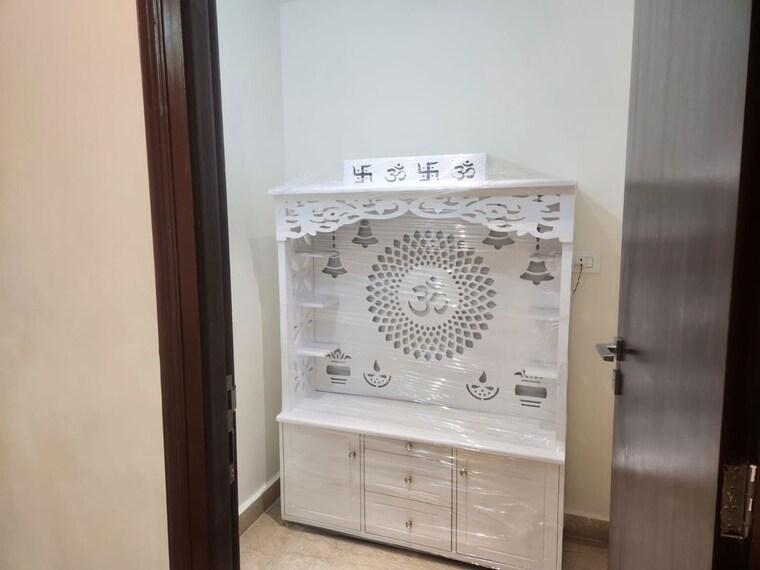 Bathroom, maya-green-lotus-utsav 3 Bedroom 2100 Sq.Ft. Apartment In International Airport Road Zirakpur 10735539
