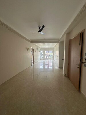 Room in 3 BHK Apartment at Bestech Park View Spa Next, Sector 67 – for Rent