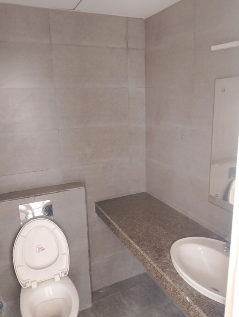 Bathroom, south city 2 4 Bedroom 5200 Sq.Ft. Builder Floor In South City 2 Gurgaon 10735586