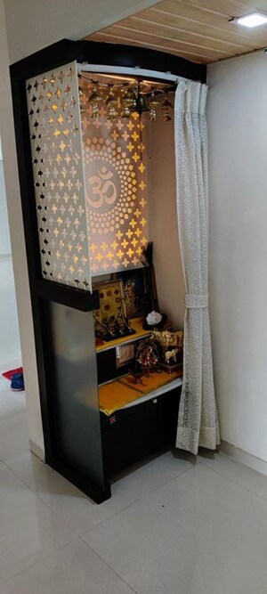 Furnished Amenities in 2 BHK Apartment at Mermaid 1 CHS, Cbd Belapur Sector 11 – for Rent