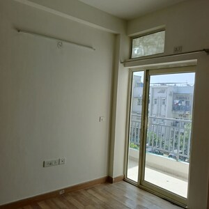 Room in 3 BHK Builder Floor at Lavender Floors, Sector 89 – for Rent
