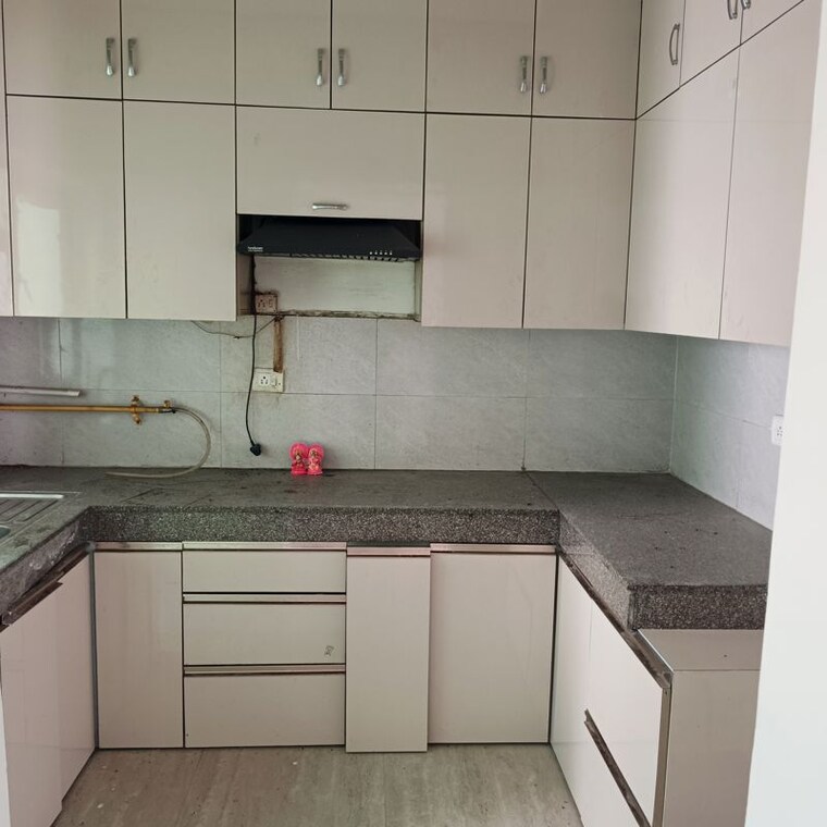 Kitchen, lavender-floors 3 Bedroom 260 Sq.Yd. Builder Floor In Sector 89 Faridabad 10735610