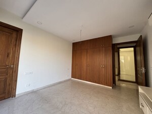 3 BHK Builder Floor For Rent in Sector 17