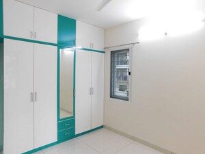 Room in 2.5 BHK Apartment at Aparna Sarovar Zenith, Nallagandla – for Rent
