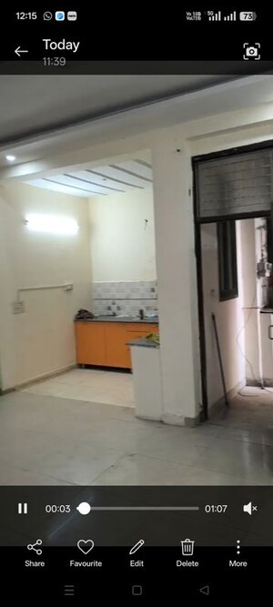 Room in 2 BHK Builder Floor at Vaishali Sector 4 – for Rent