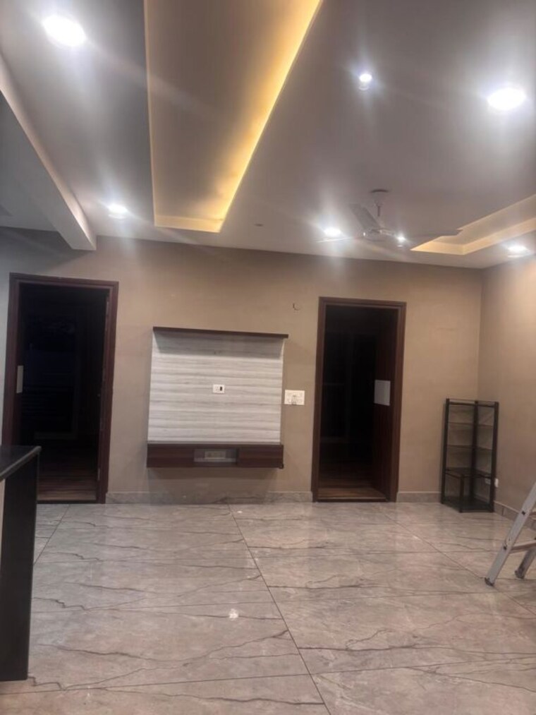 Room, sector 12 a 3 Bedroom 2100 Sq.Ft. Builder Floor In Sector 12 A Panchkula 10735678