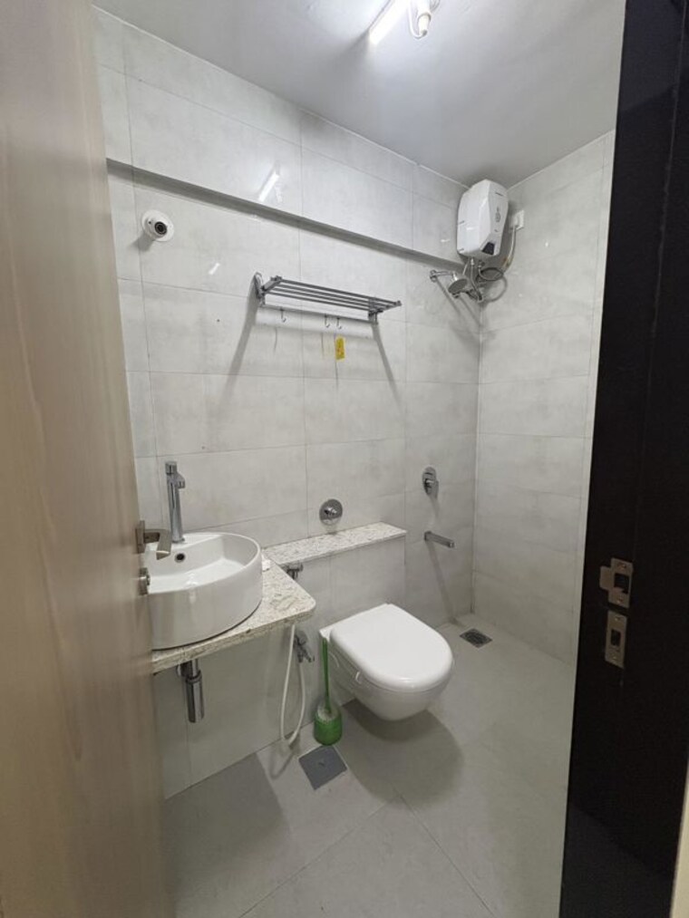 Bathroom, sugee-atharva 2 Bedroom 580 Sq.Ft. Apartment In Prabhadevi Mumbai 10735681