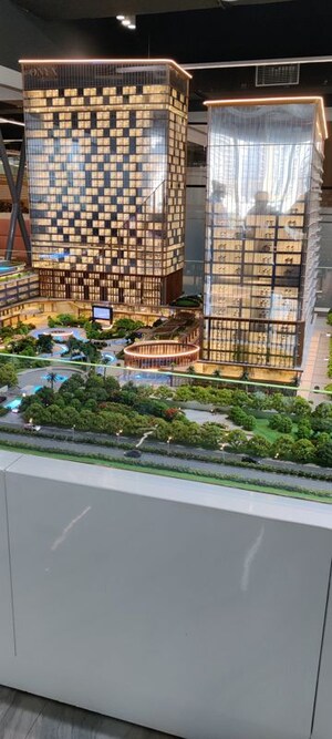 Balcony in  Office Space in IT/SEZ at Splendor Onyx Blue, Sector 142 – for Sale