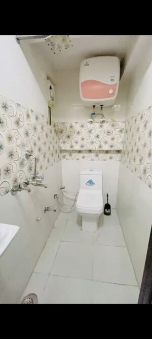 Bathroom in 1 BHK Apartment at Dwarka Sector 16 – for Rent