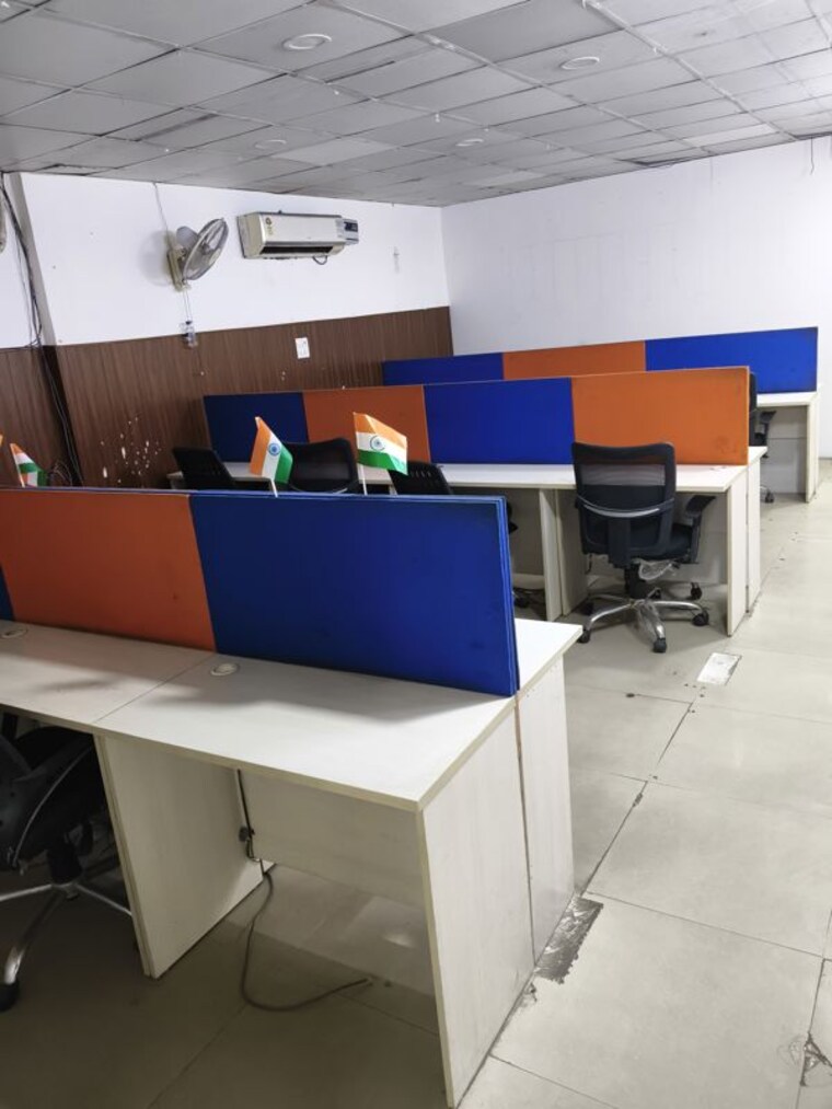 Team Area, sector 3 Commercial Office Space 1500 Sq.Ft. In Sector 3 Noida 10735655