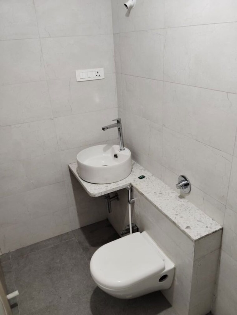 Bathroom, sugee-atharva 2 Bedroom 858 Sq.Ft. Apartment In Prabhadevi Mumbai 10735699