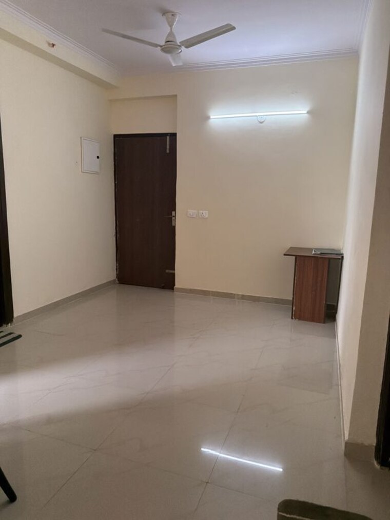 undefined, amrapali-verona-heights 2.5 Bedroom 1100 Sq.Ft. Apartment In Tech Zone 4 Greater Noida Greater Noida 10735708